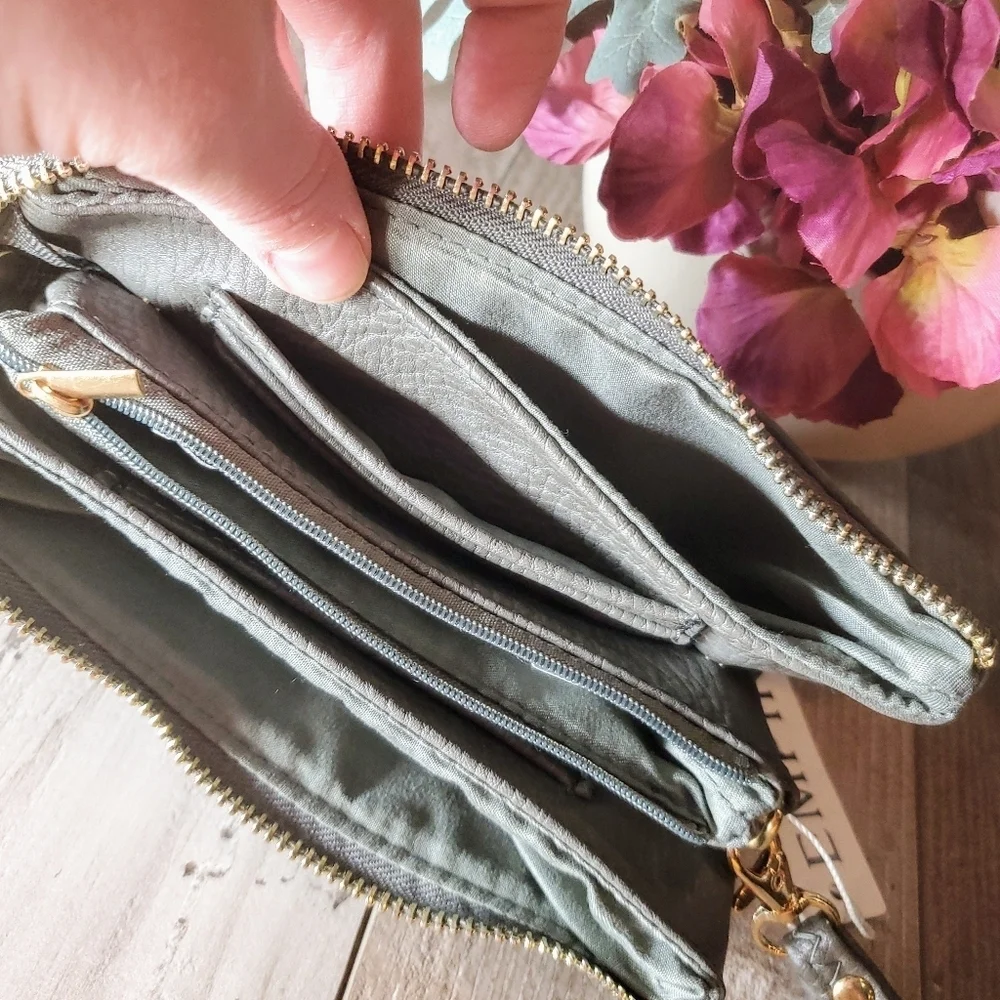 NWT Empire Gray Vegan Leather Women's Wristlet Wallet Small Bag